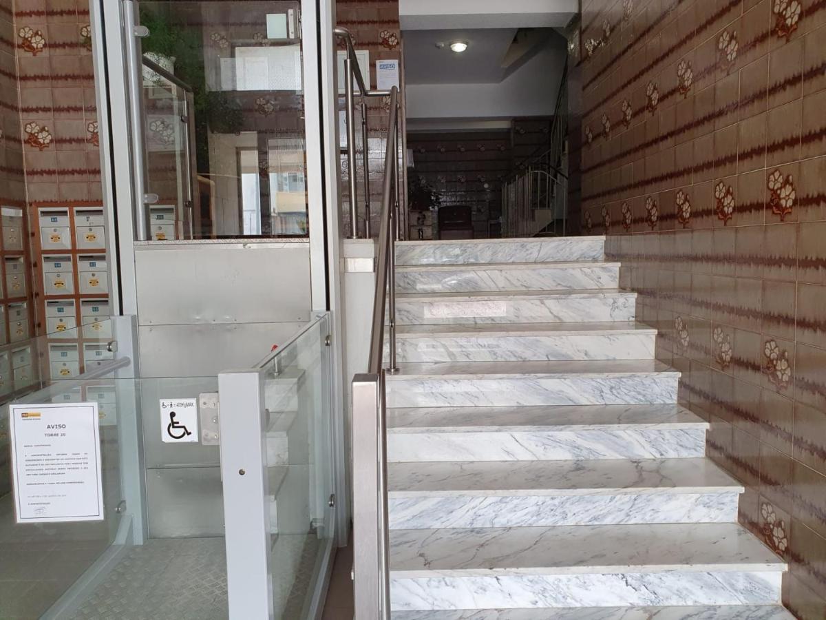 Vista Praia 16- Wifi, Remodelado, 80Mt Praia Quarteira Dış mekan fotoğraf